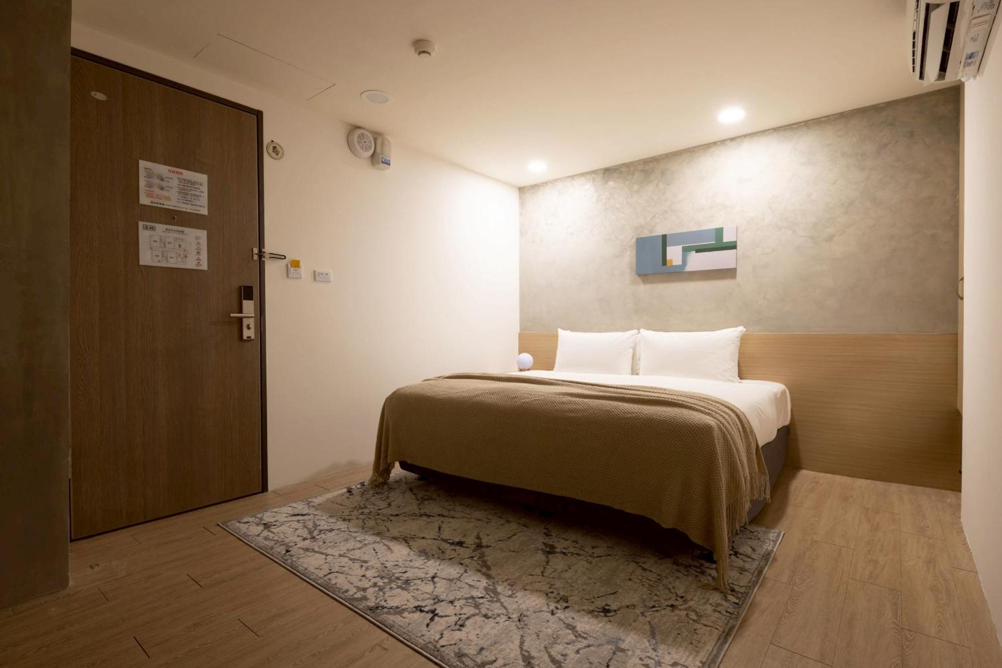 P Inn Tainan Exterior photo